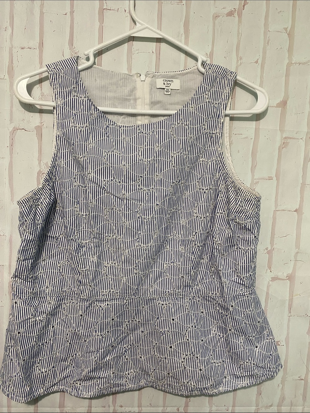 Crown & Ivy Embroidered Eyelet Sleeveless Top size PM